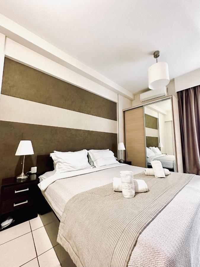 อพาร์ตโฮเต็ล แมค ควีน Aparthotel เอเธนส์ ภายนอก รูปภาพ