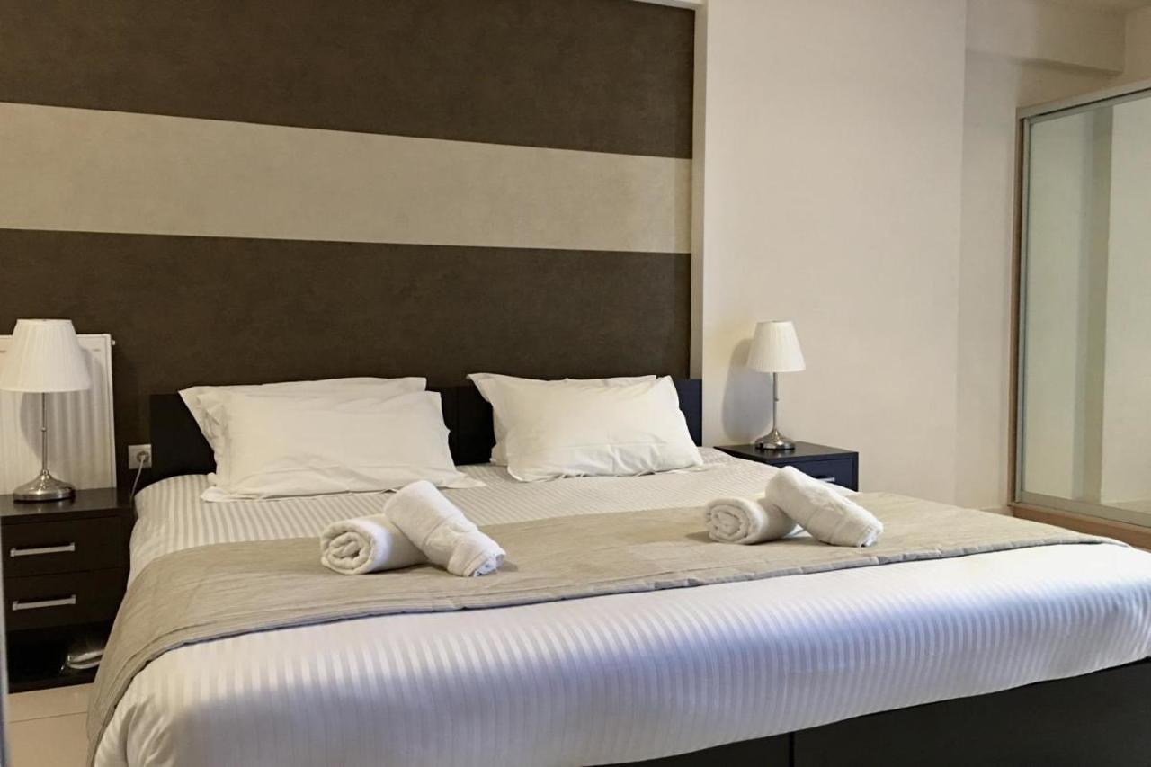 อพาร์ตโฮเต็ล แมค ควีน Aparthotel เอเธนส์ ภายนอก รูปภาพ